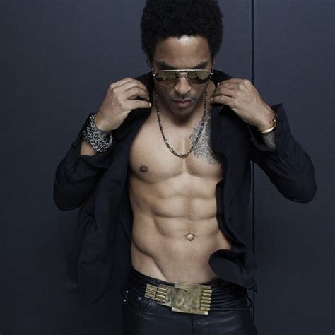 lenny kravitz height and shoe size